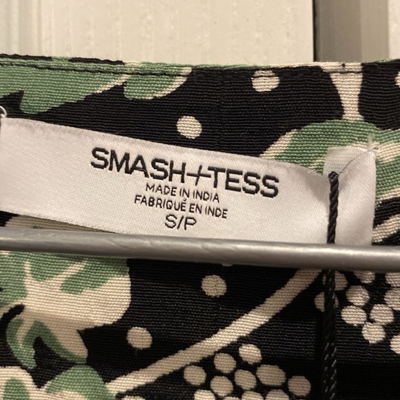 Smash+ Tess Ruffled Mini Dress - Picture 8 of 9